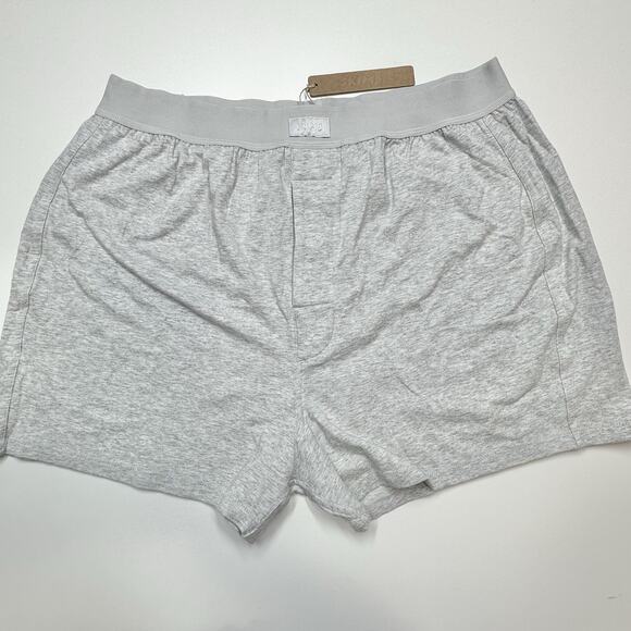 Skims Pants - Skims Boyfriend Loose Boxer in Light Heather Grey Size M “Measurements Included”